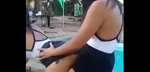  Novinha Dançando